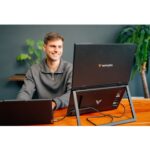 Verbatim (32403) Portable 15.6 Dual Monitor Essentials - Image 2