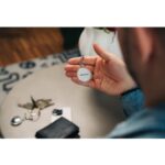 Verbatim (32134) MYFC-02BW My Finder Coin Bluetooth Item Finder 2 pack Black / White - Image 3